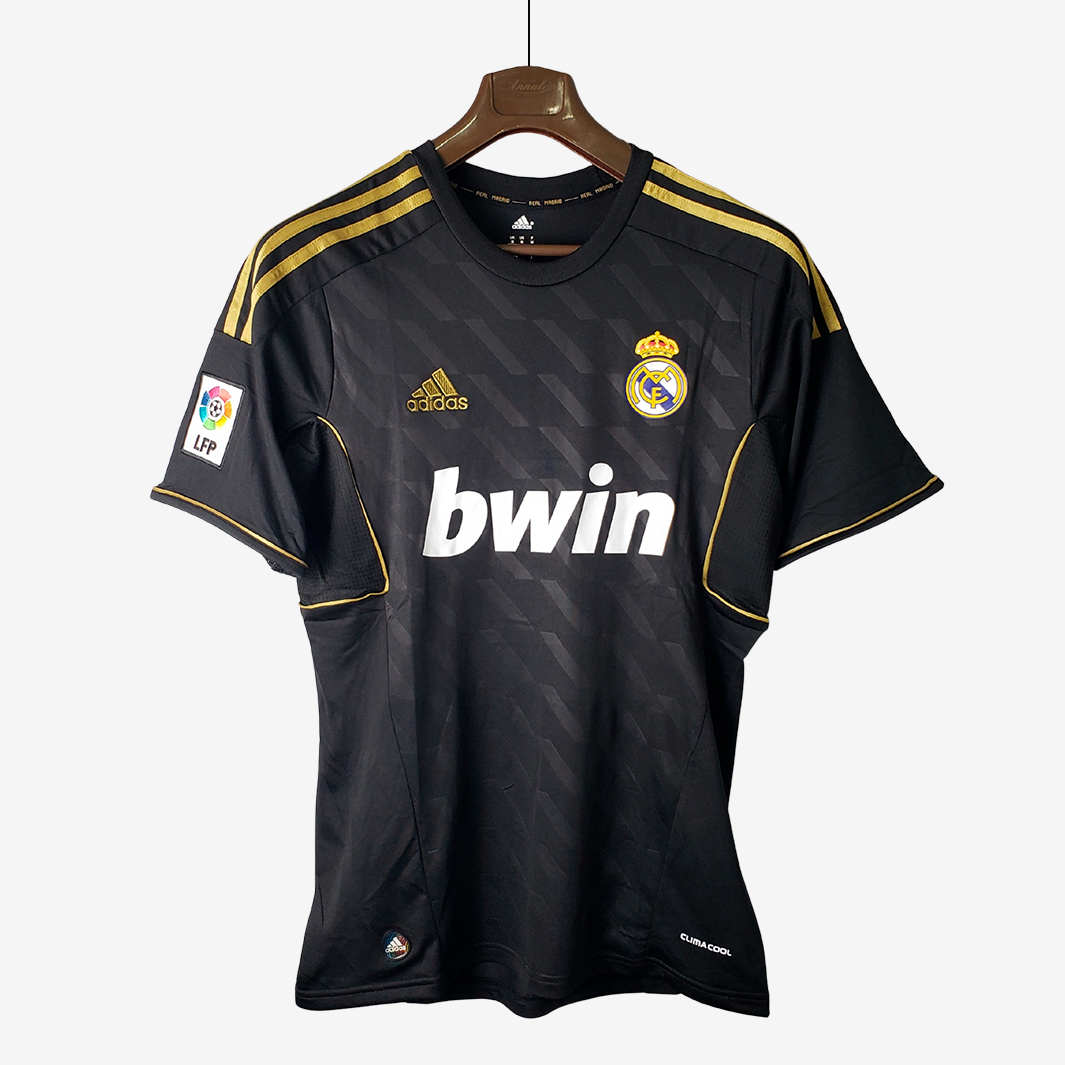 01 Real Madrid 2011/12 Away Jersey Retro Version - Image 1