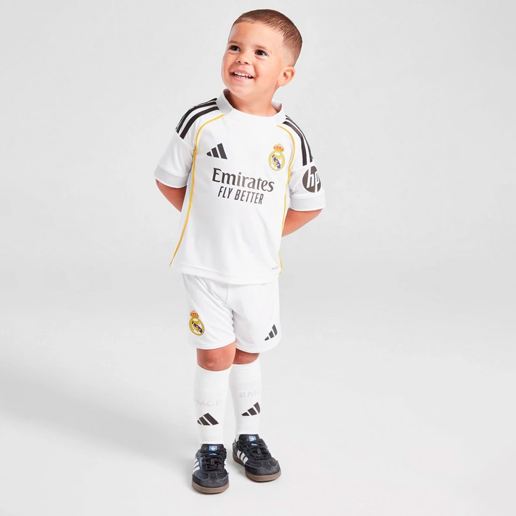 1-257 Real Madrid 2025/26 Home – Kit Kids - Image 1