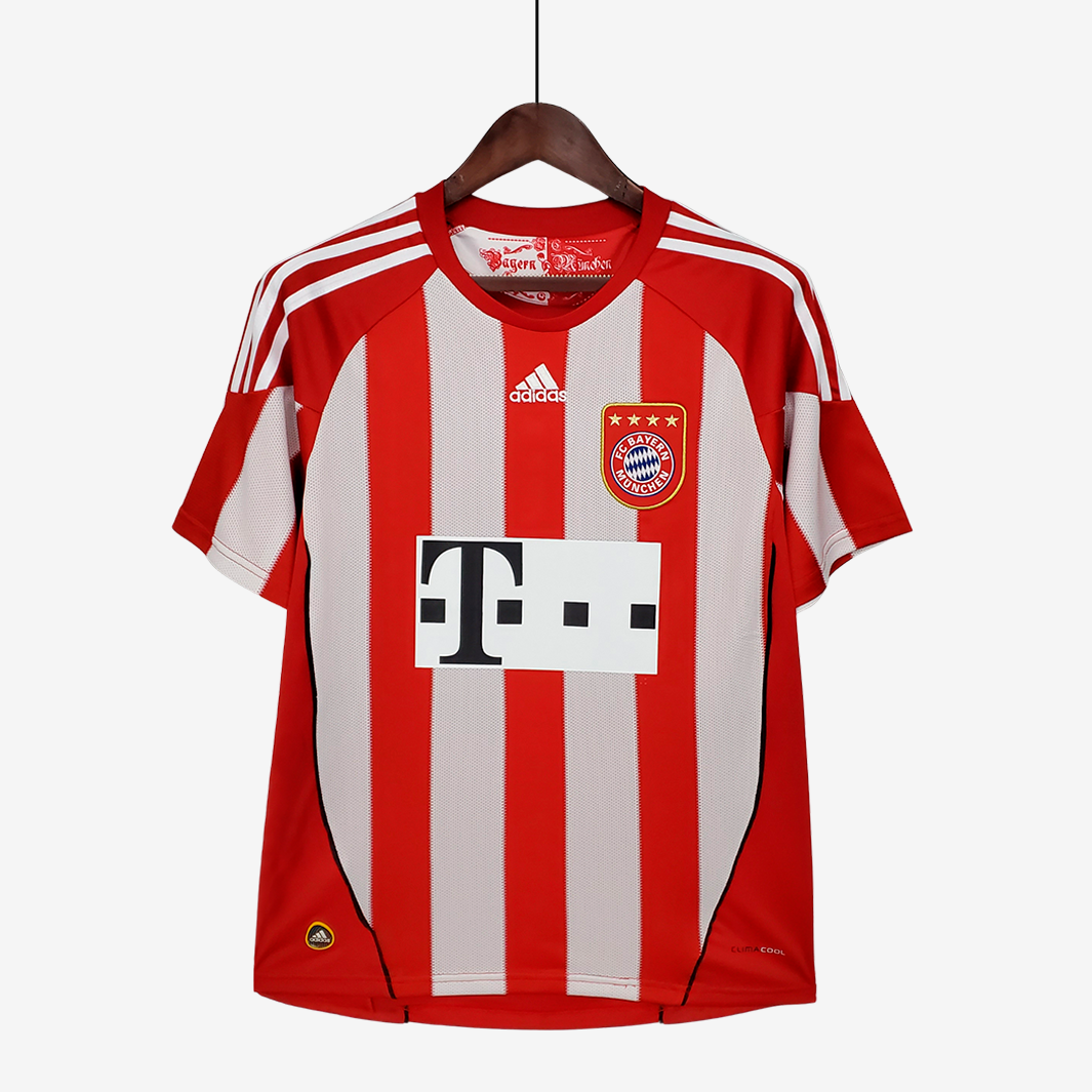 10-20 Bayern Munich 2010/11 Home Jersey – Retro Version - Image 1