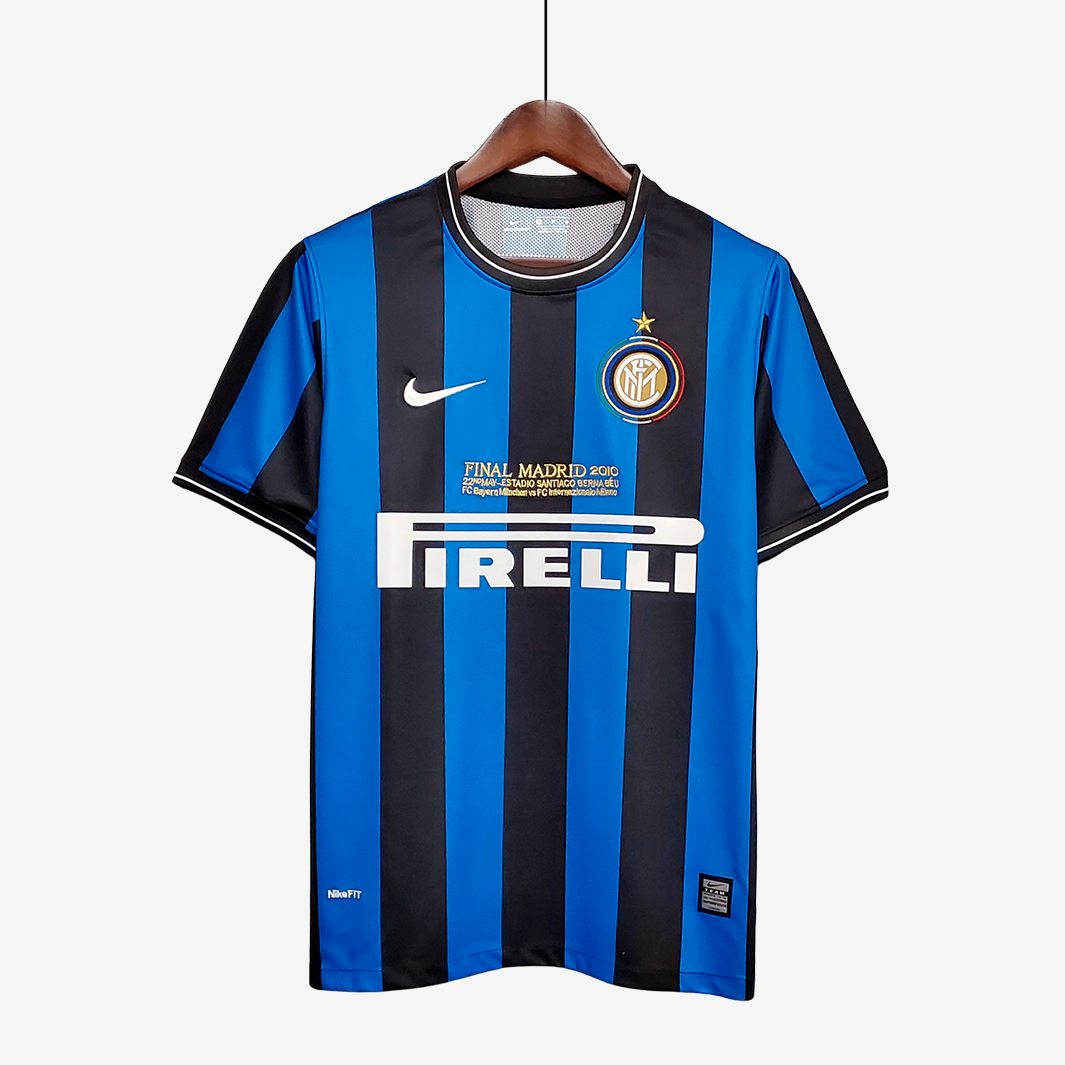 10-26 Inter Milan 2010/11 Home Jersey Retro Version - Image 1