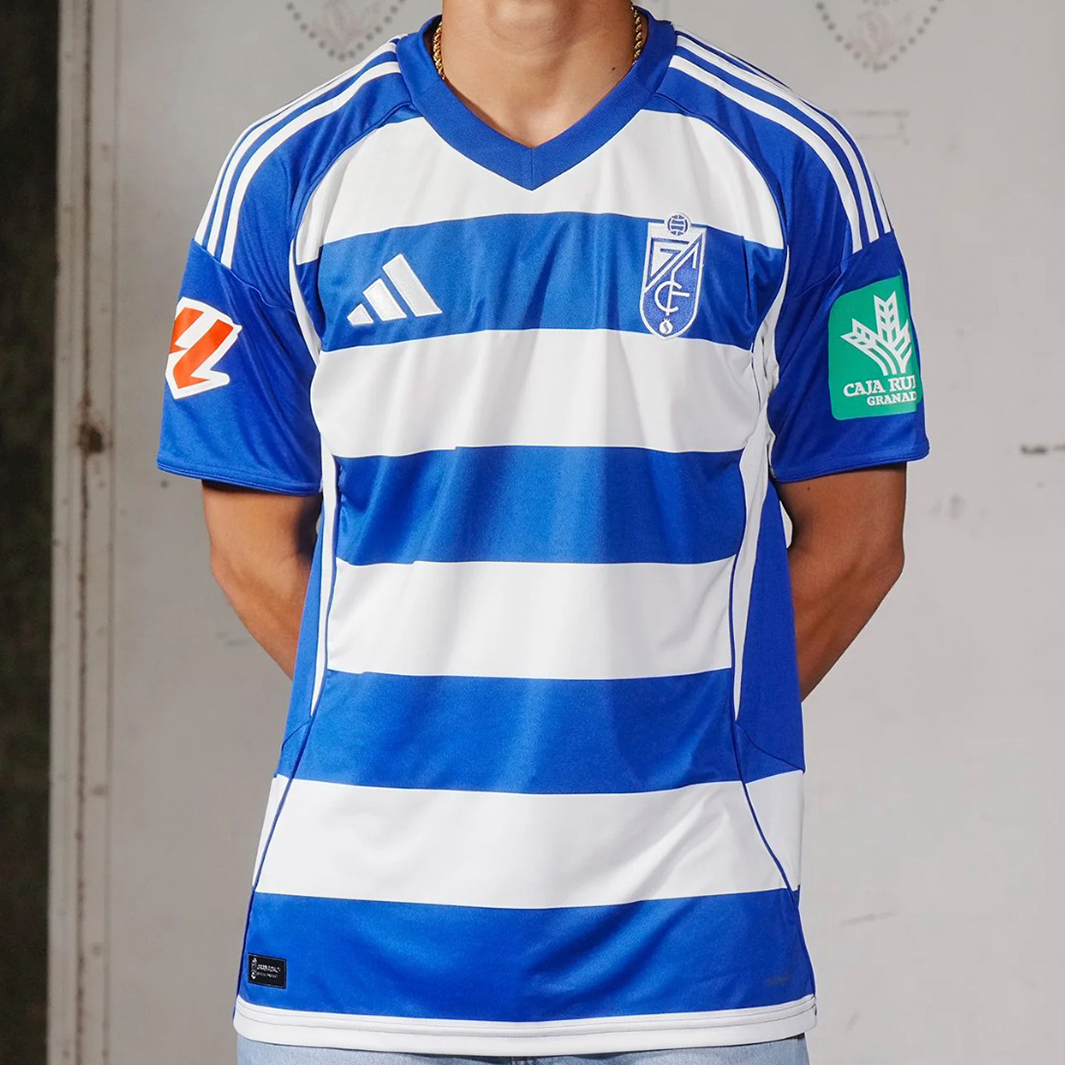4-374_01cd62ed-ce36-49fd-b94e-4f4c3613f160 Granada 2025/26 Away Jersey Fan Version - Image 1