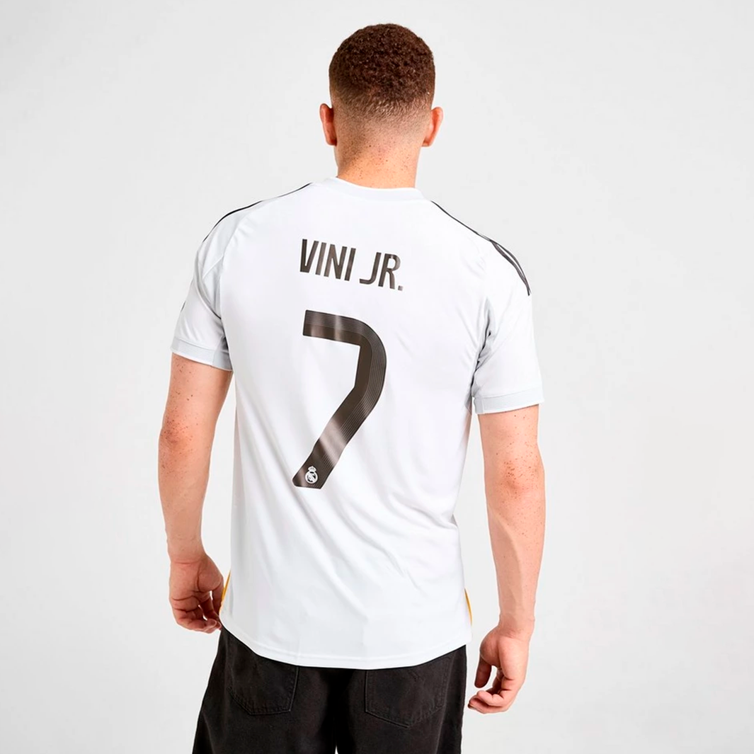 5-332_480adbcb-435c-4b65-9153-5c74877f5c23 Real Madrid 2025/26 Vini Jr #7 Home Jersey – Fan Version - Image 1