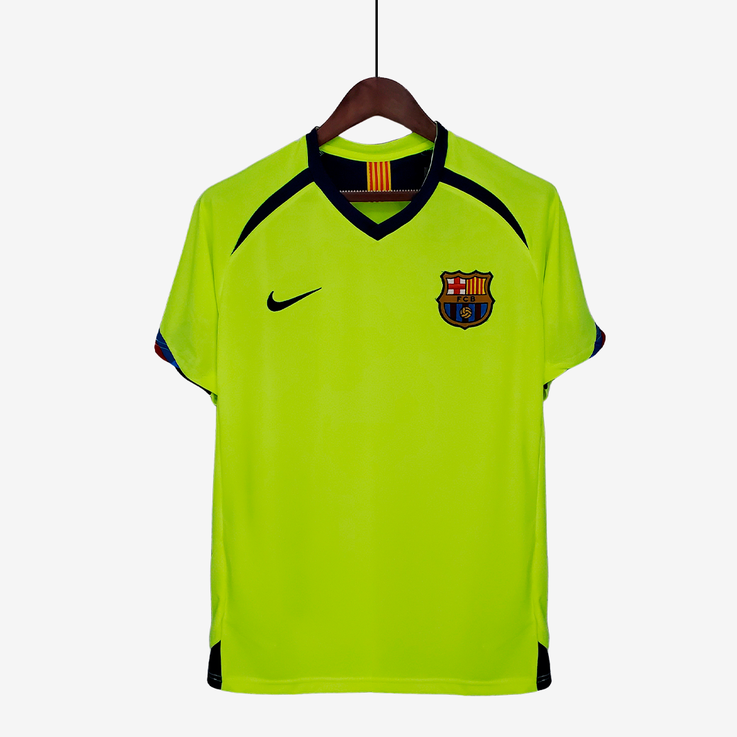 6-290 Barcelona 2005/06 Away Jersey – Retro Version - Image 1