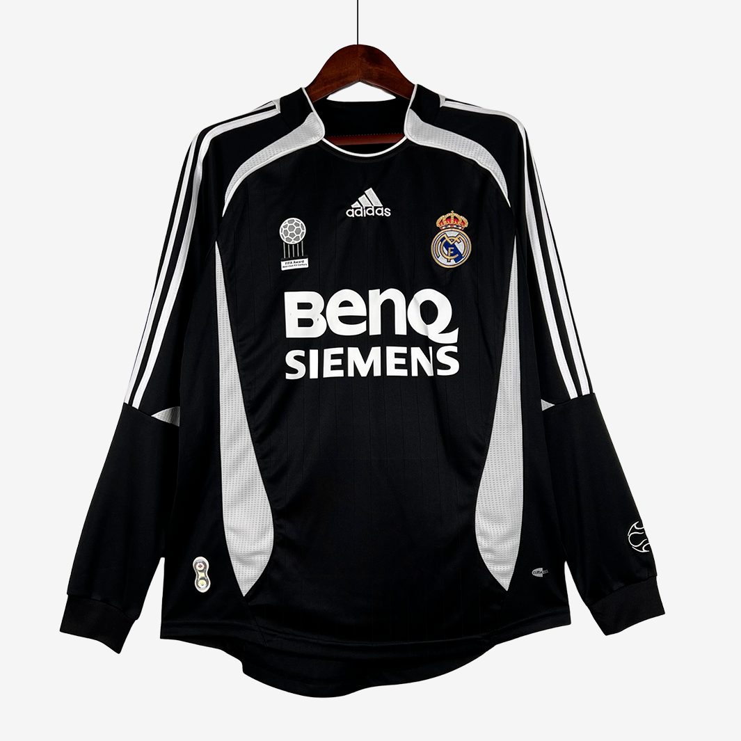 7-11 Real Madrid 2006/07 Away Jersey Long Sleeve – Retro Version - Image 1