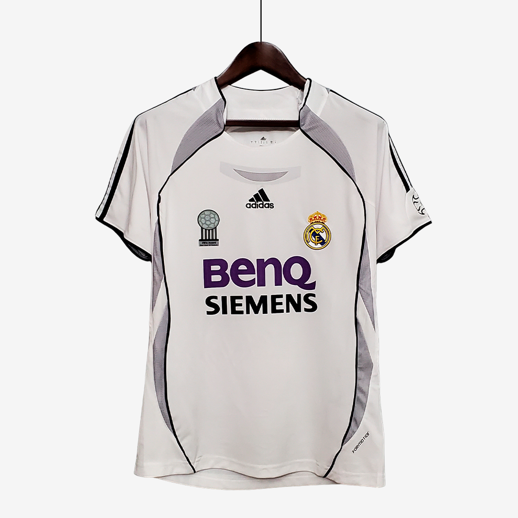 8-140 Real Madrid 2006/07 Home Jersey Retro Version - Image 1