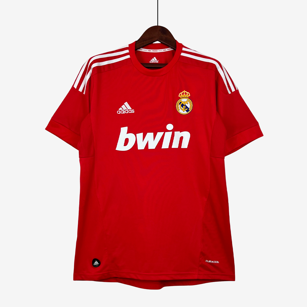 9-6 Real Madrid 2011/12 Third Jersey – Retro Version - Image 1