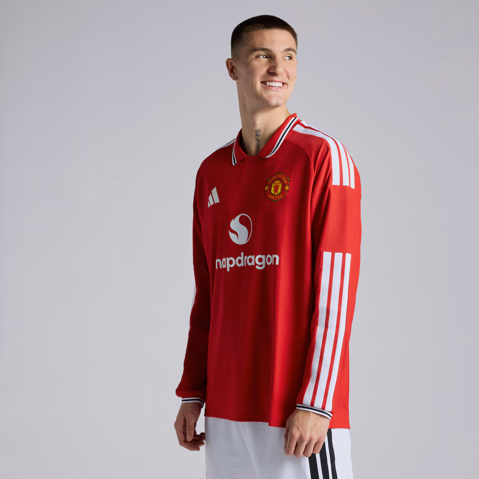 Manchester United 26/27 Home Long Sleeve - Image 1
