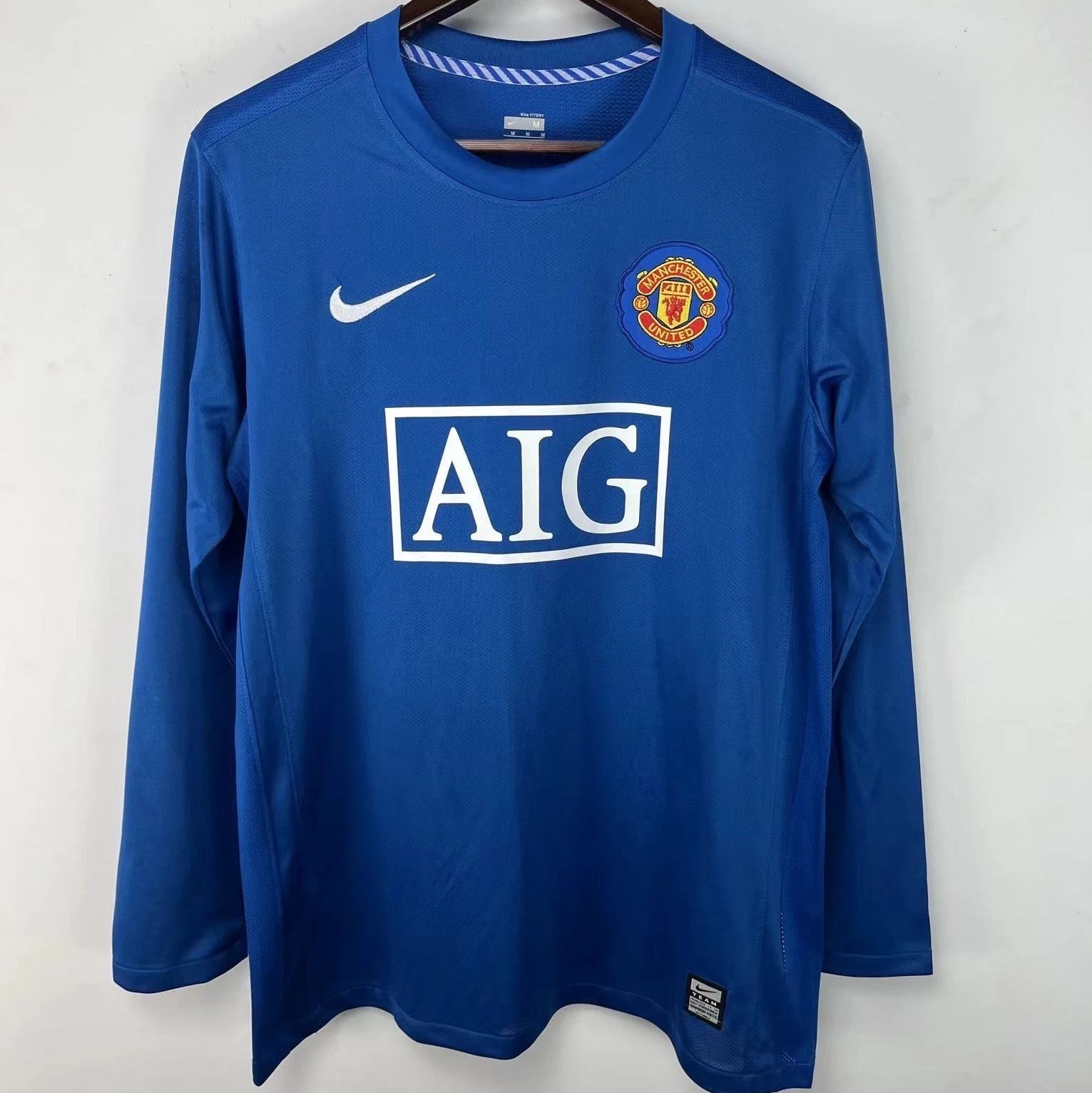 g07d9famfapjrixz3qym Manchester United 2008/09 Third Jersey Long Sleeve – Retro Version - Image 1
